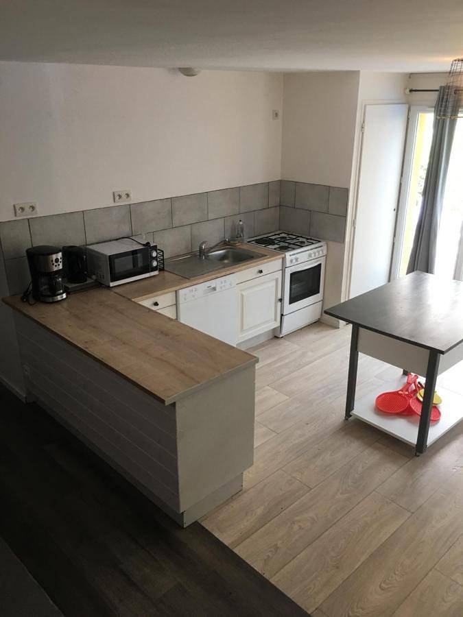 Location de vacances pour 20 personnes, avec jardin et vue ainsi que piscine et terrasse à La Réorthe - 4