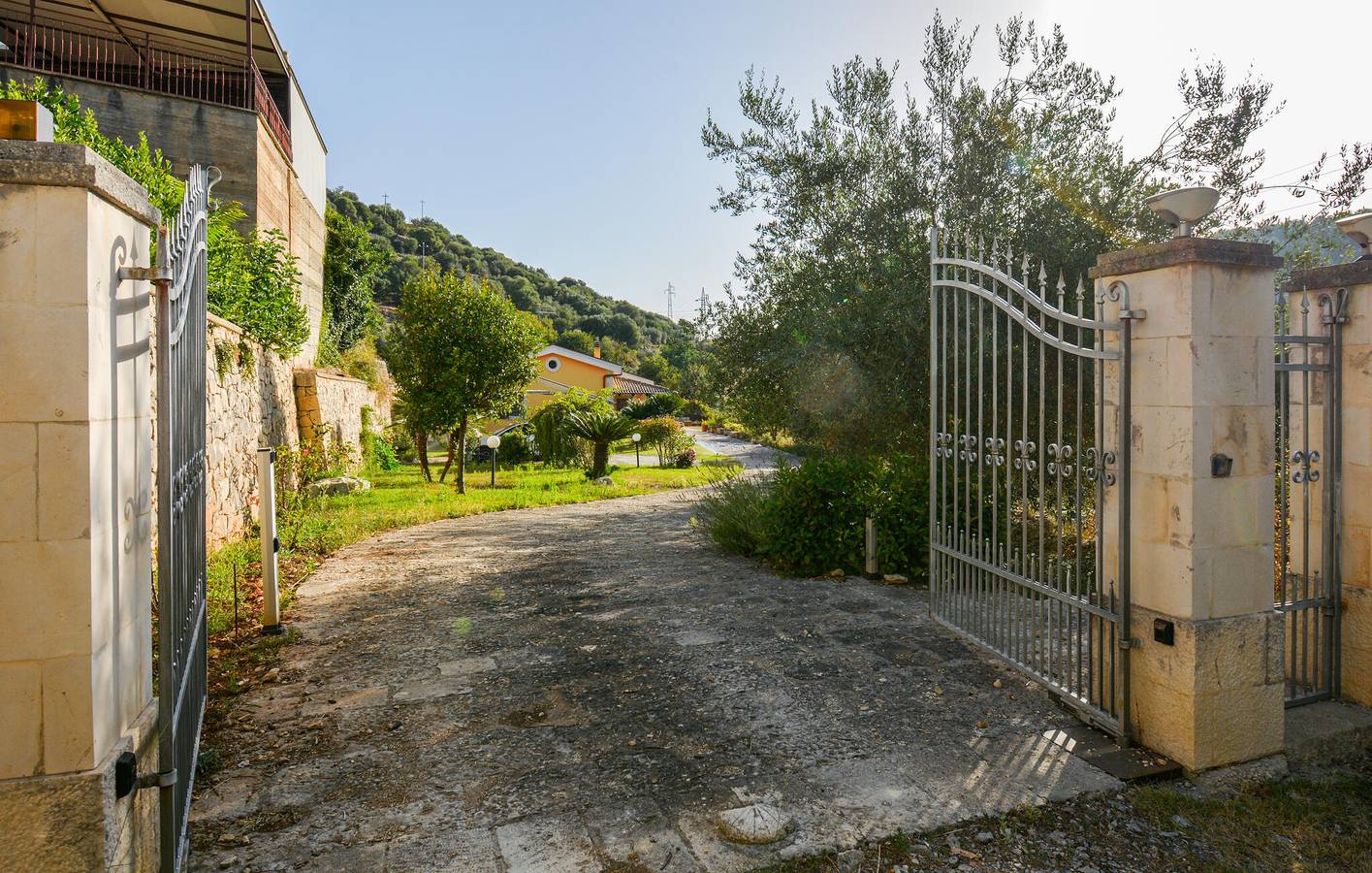 Appartamento vista mare con servizi vicino al fiume e al ristorante in Ragusa, Provincia di Ragusa