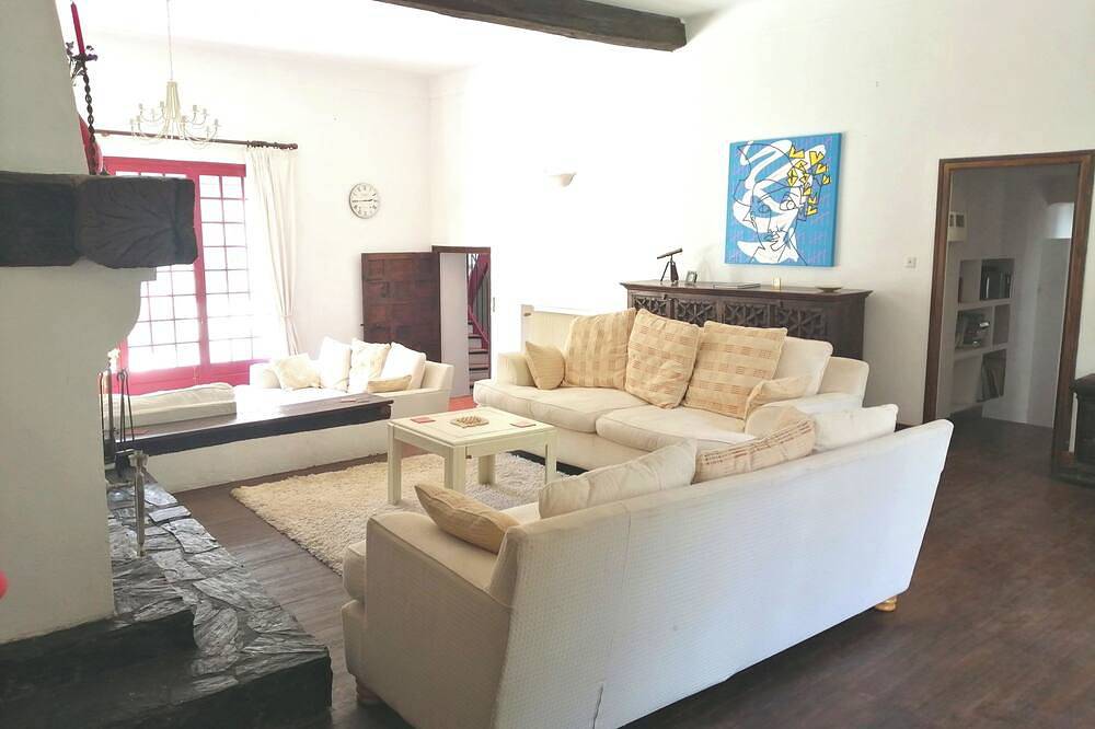 Gîte 4 à 6 Personnes Avec Piscine Avec vue sur la Montagne et la Riviere in Arles-sur-Tech, Céret region