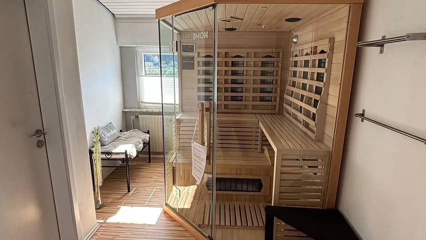 Ferienwohnung für 6 Personen, mit Garten und Sauna, mit Haustier
