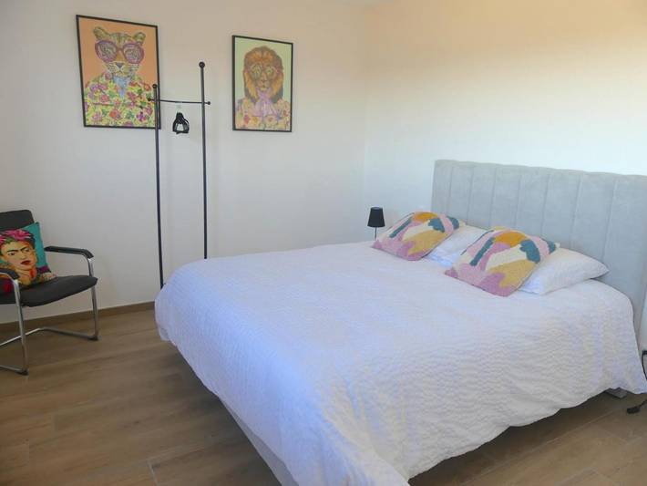 Gîte pour 2 personnes, avec Balcon et Terrasse ainsi que Jardin et Piscine à Trouillas - 4