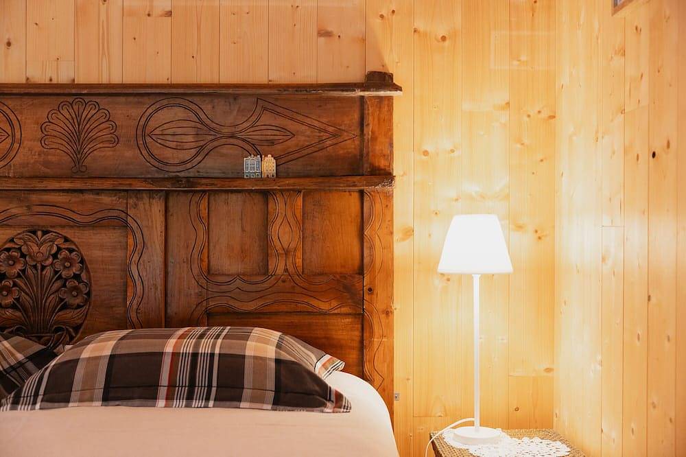 Casa de huéspedes 'La Cabane dans les charmes' con terraza privada, jardín común y Wi-Fi in Pleudihen-sur-Rance, Región de Dinan