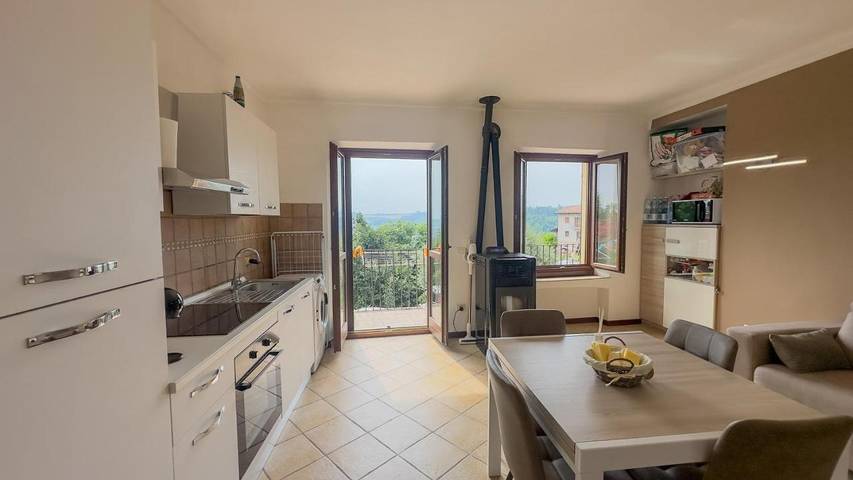 Gîte pour 4 personnes, avec jardin et vue à Vezza d'Alba