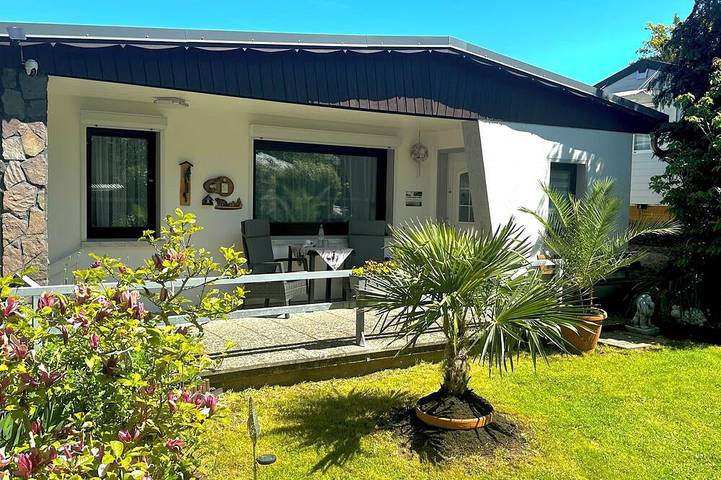 Ferienhaus für 3 Personen, mit Garten und Terrasse am Rennsteig