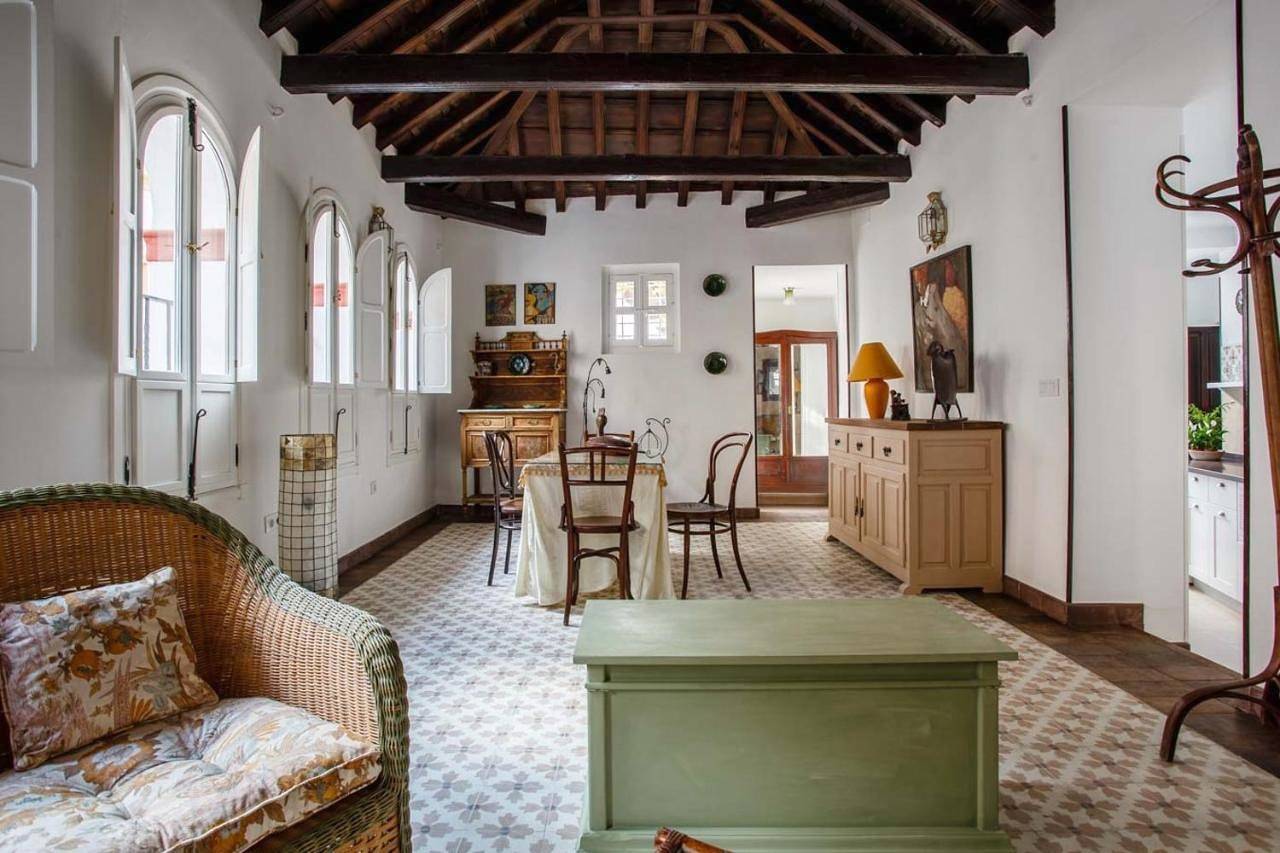 Suite with Patio in Casco Antiguo, Sevilla