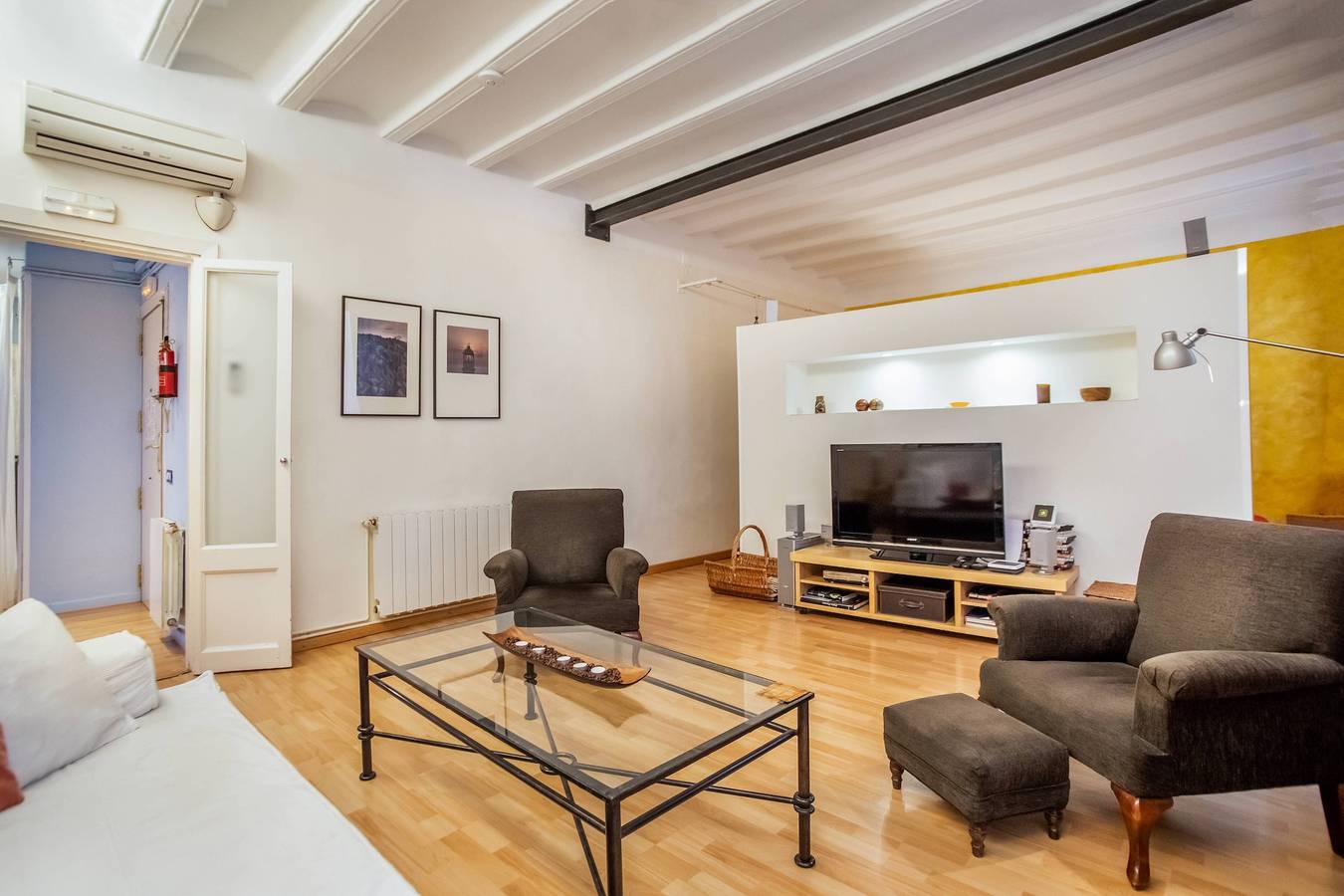 Geheel appartement, Charmant appartement met 1 slaapkamer en balkon in het centrum van Barcelona in Barcelona Centre, Barcelona