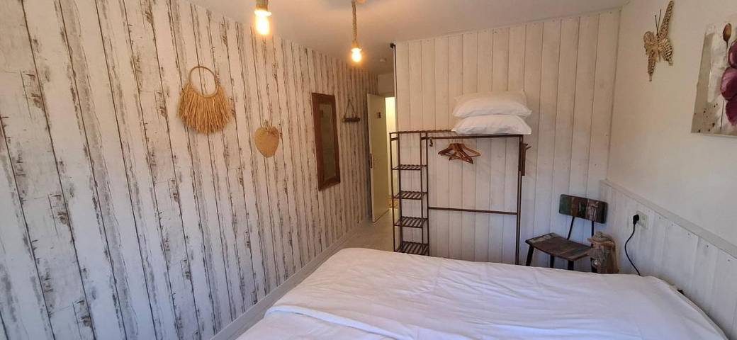 Hôtel pour 2 personnes, avec terrasse et vue, animaux acceptés à Chiny - 4