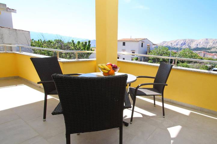 Apartament wakacyjny dla 4 osób, z balkon, zwierzęta dozwolone w Baska