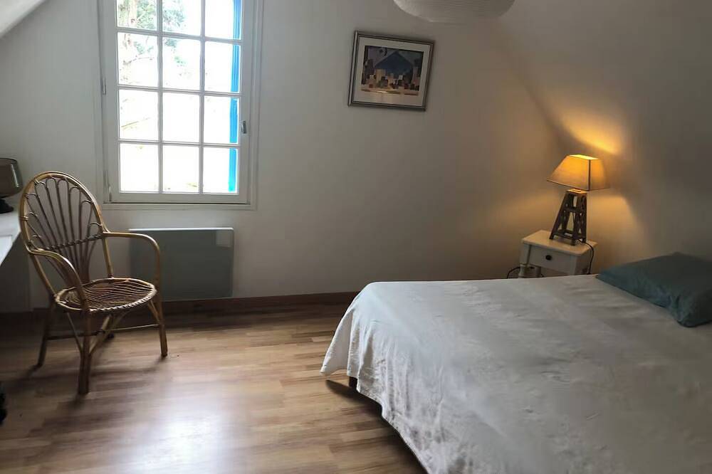 House with a breathtaking view in Lanmodez, Rosa Granitküste