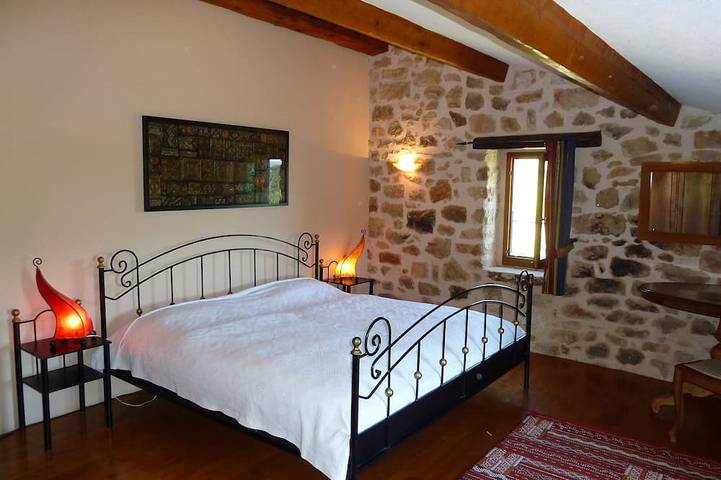 Location de vacances pour 8 personnes, avec balcon et jardin à Rosières (Ardèche) - 2