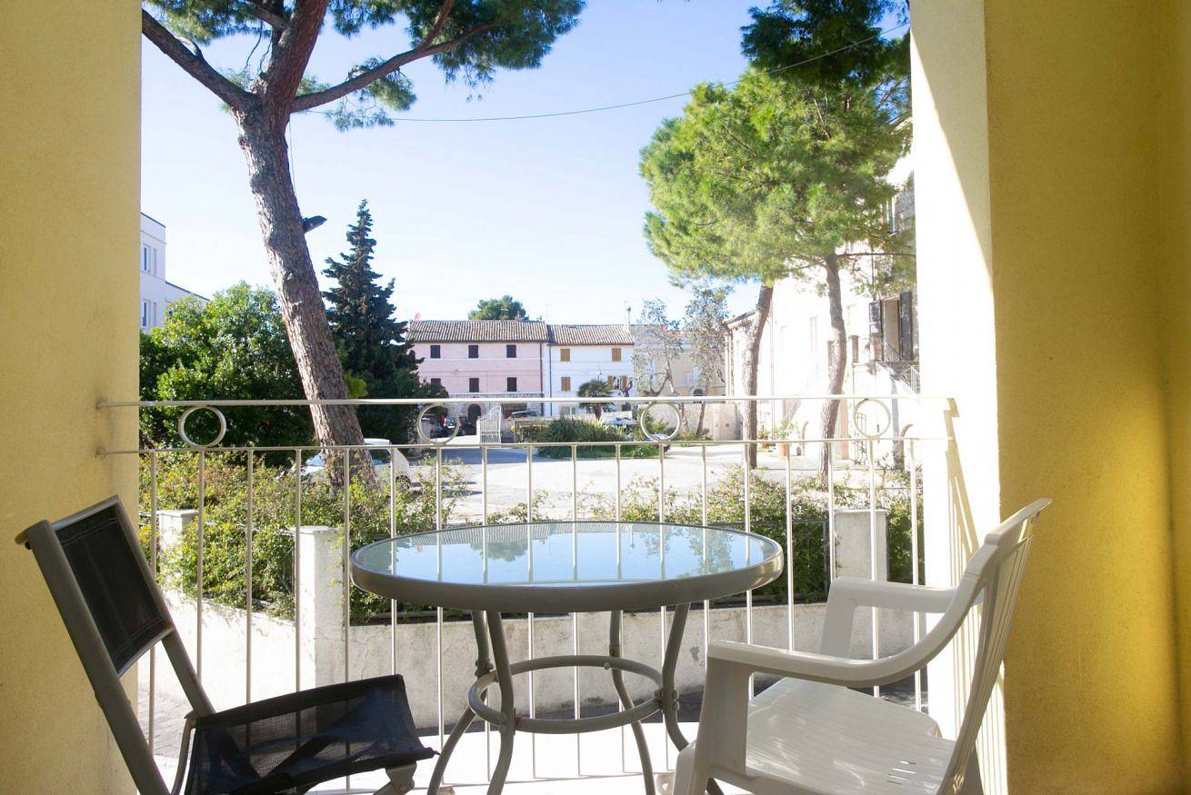 Ganze Wohnung, Ferienwohnung für 4 Personen mit Balkon/Terrasse in Numana, Riviera del Conero