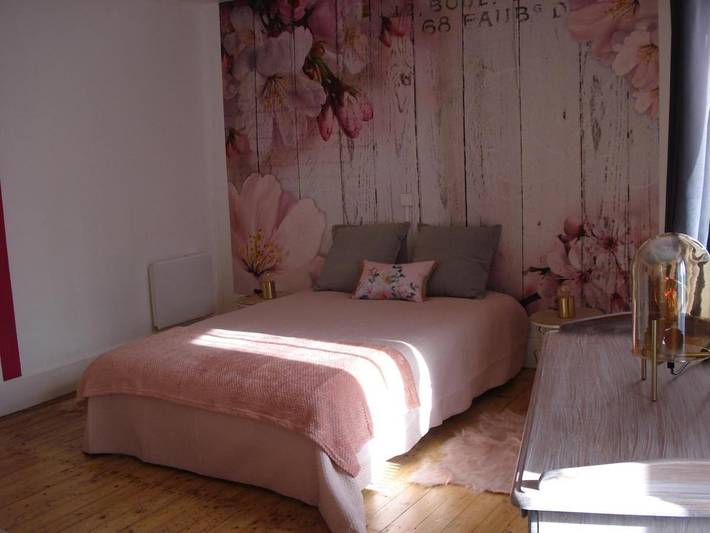 Location de vacances pour 9 personnes, avec terrasse et vue à Xirocourt