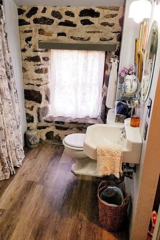 Ein europäischer Landurlaub ~ 1930er Jahre Stone Cottage in Connecticut! in Connecticut