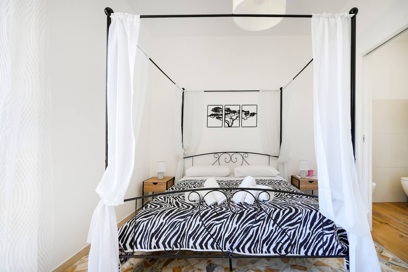 Casa Merlino - Doppelzimmer mit Balkon, Wlan und Klimaanlage in Santo Spirito, Bari