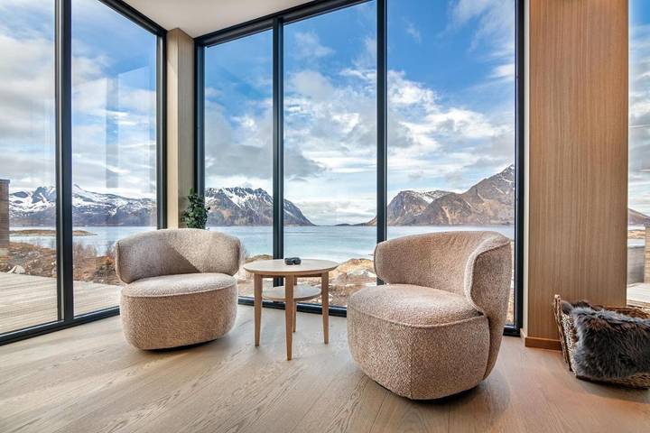 Ferienhaus für 8 Personen, mit Sauna und Terrasse sowie Ausblick auf den Lofoten