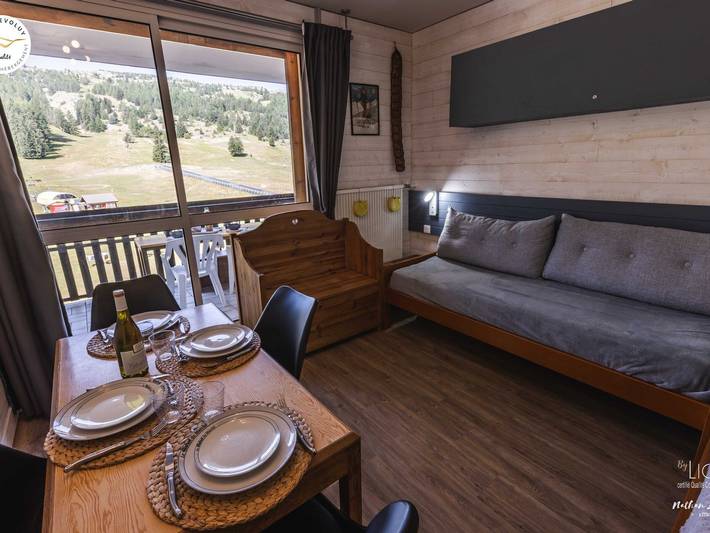 Studio entier, Studio rénové au pied des pistes, 4 pers, balcon, cuisine équipée in Saint-Étienne-en-Dévoluy, Le Dévoluy