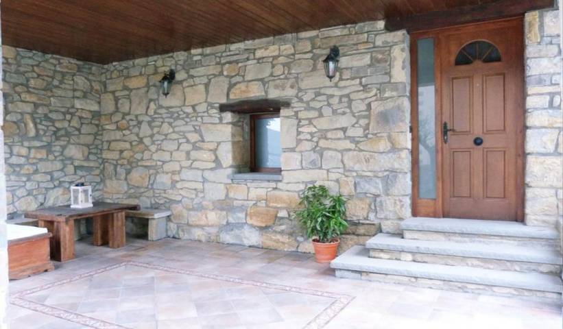 Casa de vacaciones para 8 personas, con vistas y jardín, Se admiten mascotas en Provincia de Huesca - 3