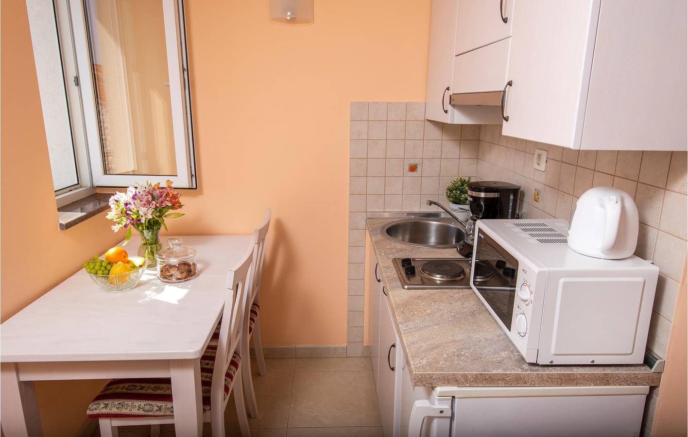 Ganze Ferienwohnung, Ferienwohnung für 2 Personen mit Terrasse in Podstrana, Split-Dalmatien