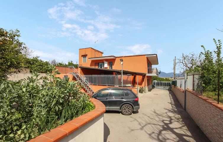 Appartement de vacances pour 4 personnes, avec Terrasse et Jardin à Pompei