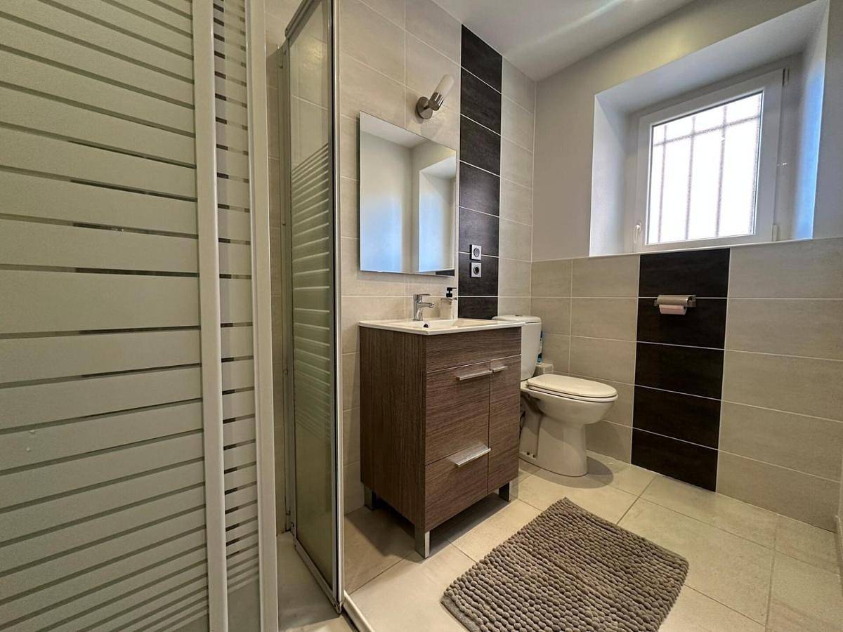 Appartement entier, Studio tout équipé - Travail & détente au Puy in Le Puy-en-Velay, Haute-Loire