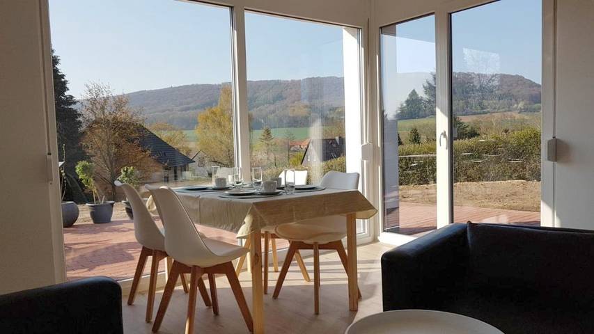 Ferienwohnung für 3 Personen, mit Terrasse und Garten sowie Ausblick