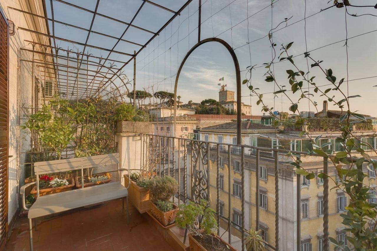 Tritone Top House in Centre de Rome, Rome
