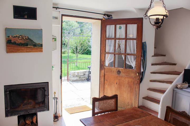 Gîte für 3 Personen, mit Terrasse und Garten sowie Pool in Alpes-de-Haute-Provence - 4