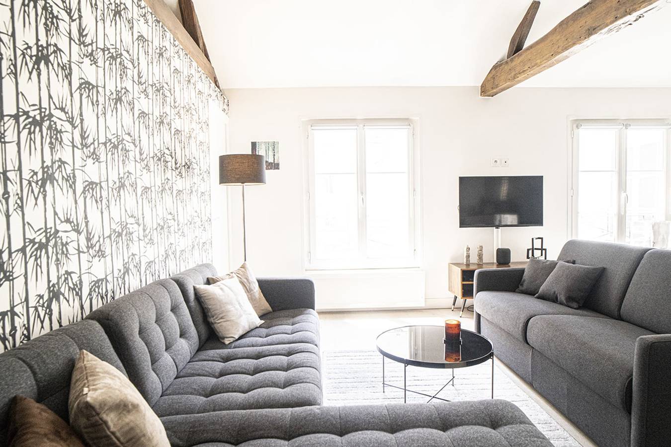 Appartement entier, Confortable et lumineux de 50 m² à Paris 10ème. in Paris 10e Arrondissement, Paris