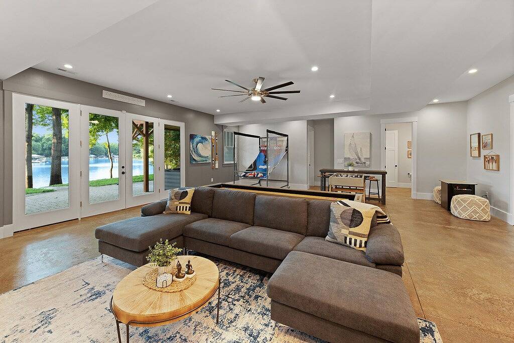 North Shore Landing w/Heated Pool & Optional Boat Rental in Lake Norman