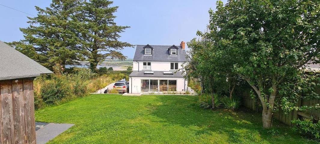 Holiday rental for 10 people, with view and garden in Newport (Pembrokeshire)
