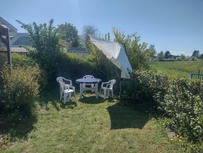 Ferienhaus für 4 Personen, mit Terrasse und Garten in Mönkebude