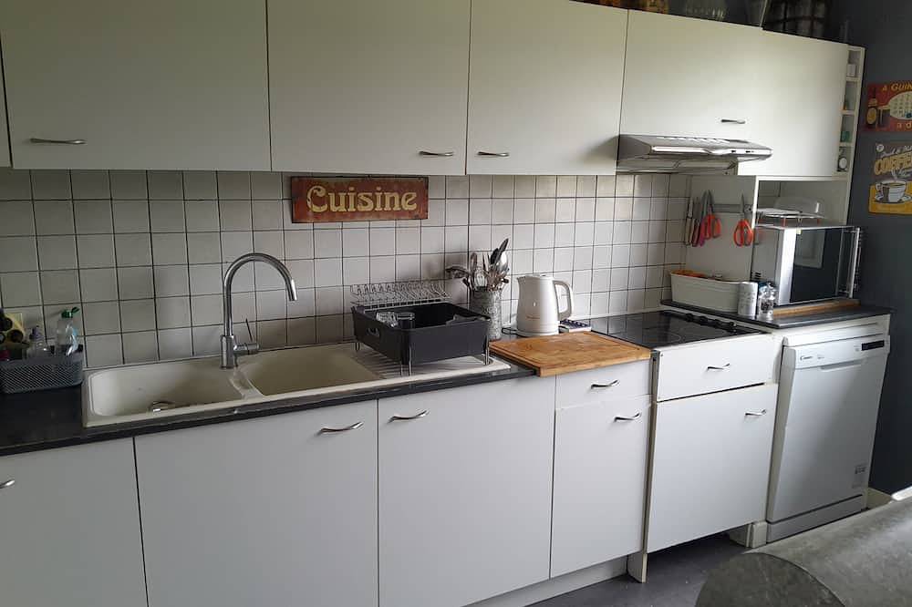 Chambre chez l'habitant 5 mn à pied de la mer in Saint-Nazaire, Côte d'Amour