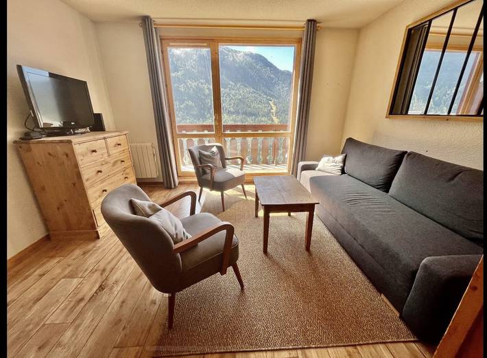 Gîte pour 8 personnes, animaux acceptés dans Office De Tourisme De Vaujany - 2
