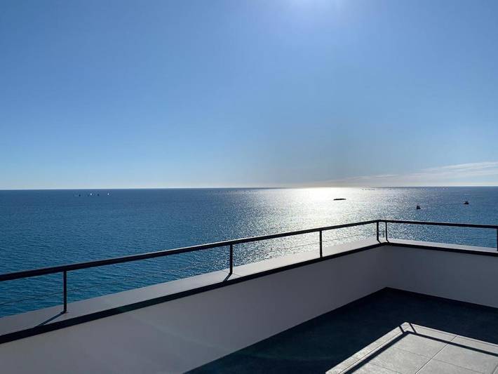 Villa pour 12 personnes, avec vue ainsi que jardin et piscine, animaux acceptés à Roquebrune-Cap-Martin - 2