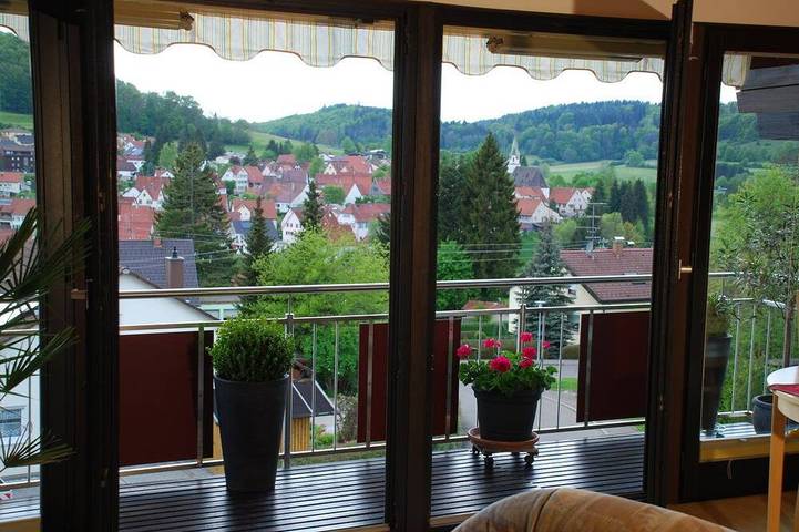 Ferienwohnung für 6 Personen, mit Garten in Gomadingen