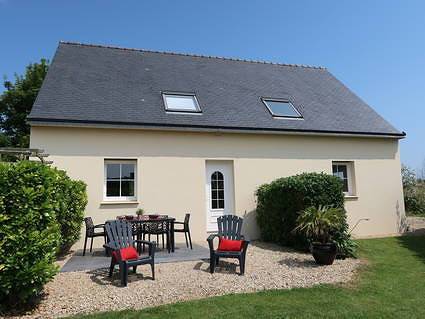 Gîte pour 6 personnes, avec jardin et terrasse à Plounévez-Lochrist - 3