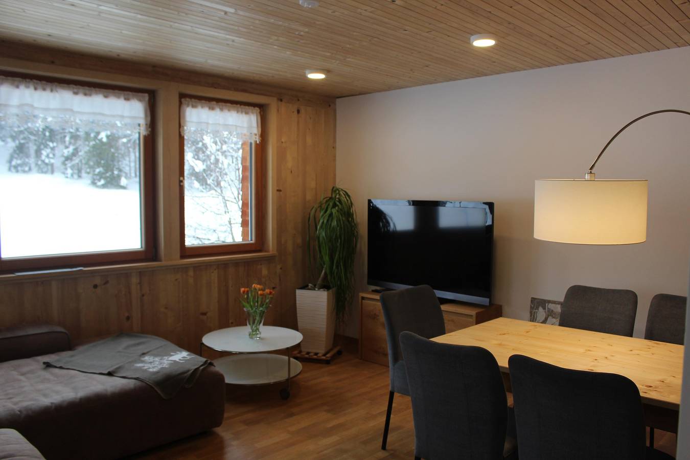 Ganze Ferienwohnung, Appartement/Fewo, Dusche und Badewanne, 2 Schlafrä in Hirschegg Kleinwalsertal, Mittelberg