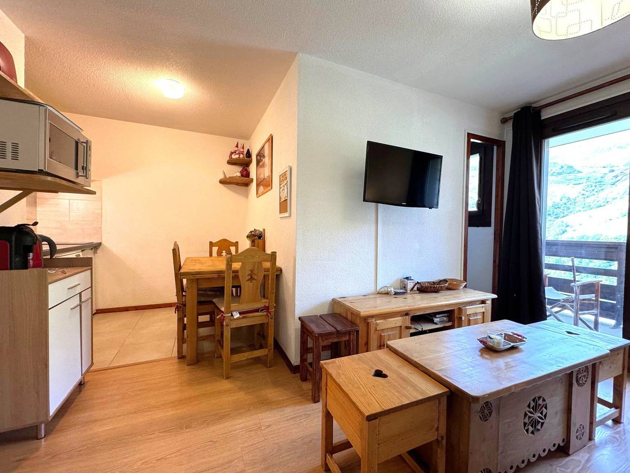 Ganze Wohnung, Gemütliche Wohnung mit Pistenzugang, Haustiere erlaubt in Les Menuires, Saint-Martin-de-Belleville