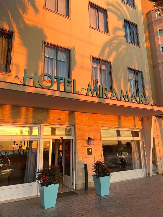 Hotel Miramar Badalona in Platja del Pont d'en Botifarreta (Badalona), Badalona