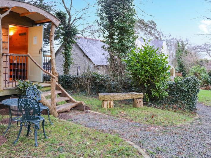 Holiday home for 2 people, with garden, with pets on the Isle of Anglesey