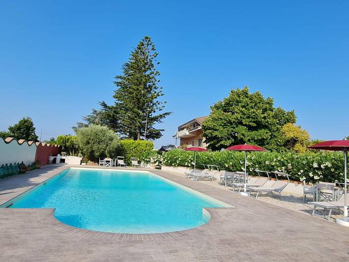 Casa vacanza per 3 persone, con giardino e panorama nonché piscina in Cilento
