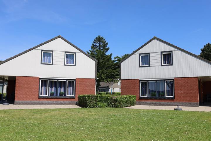 Bungalow für 8 Personen, mit Sauna und Balkon/Terrasse sowie Terrasse am Veluwemeer