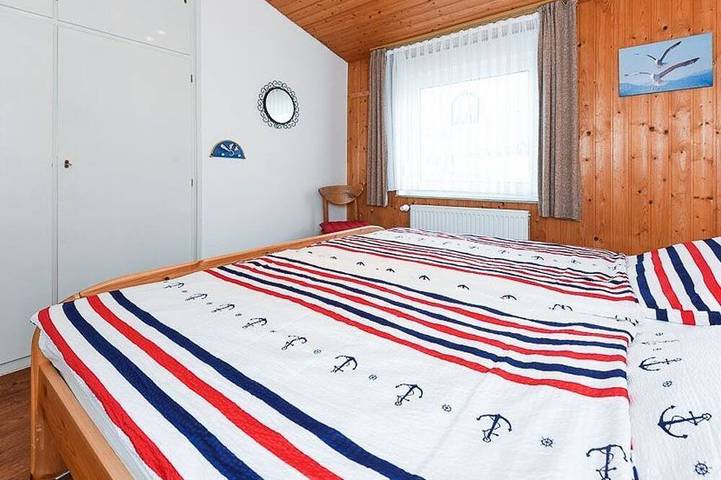 Ferienhaus für 4 Personen, mit Terrasse und Garten in Bensersiel - 3