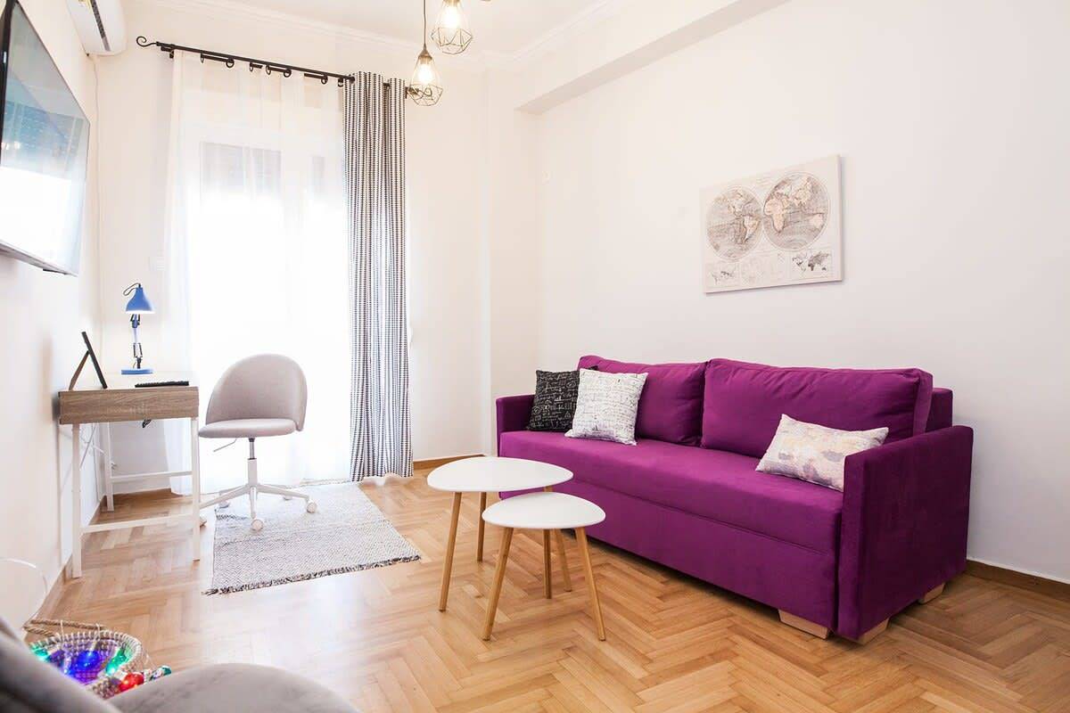 Entire apartment, Sleek & Modern Apartment Near Metaxourgeio in Central Section of Athens, Athens