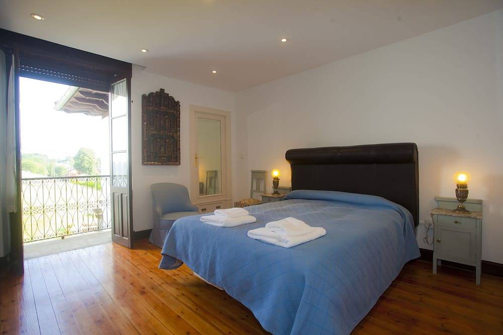 Villa Victoria in Piloña, Costa Verde (Spain)