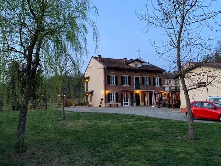 Location de vacances pour 4 personnes, avec jardin et vue à San Damiano d'Asti - 4