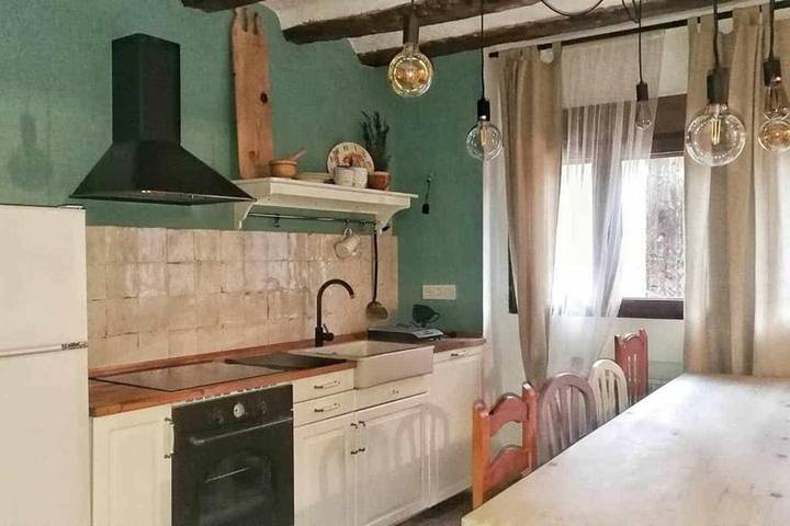 Casa rural para 10 personas, con balcón en Munébrega