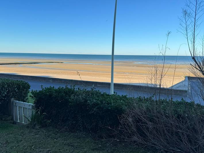 Apartamento inteiro, Apartamento 3 habitaciones con acceso directo a la playa y Wifi in Cabourg, Caen (Região)
