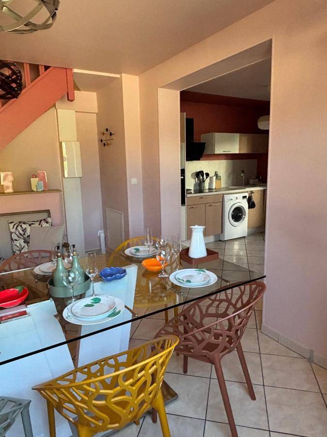 Gîte pour 6 personnes, avec terrasse, animaux acceptés à Saint-André-les-Vergers - 4