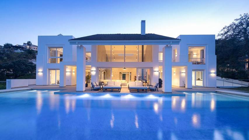 Casa rural para 18 personas, con Balcón y Terraza además de Jardín y Piscina en Ojén